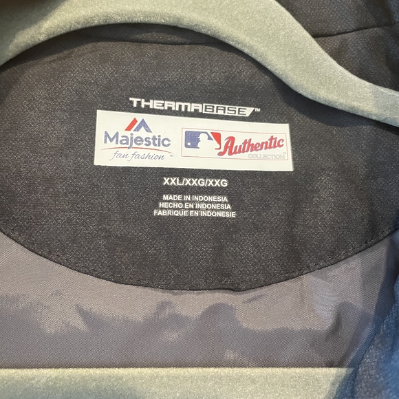 Womans majestic Pittsburgh Pirate On-field Therma Base Thermal Full ZipUp Jacket - Picture 7 of 8